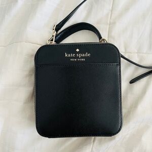 Kate Spade Daisy Vanity Mini Crossbody Bag